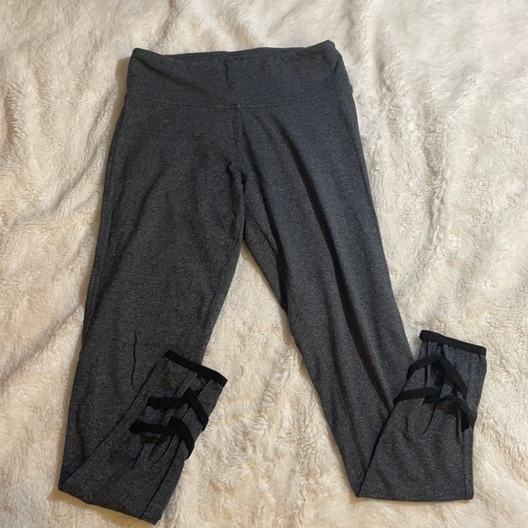 Grey Victoria’s Secret Sport‎ Leggings - Picture 1 of 6